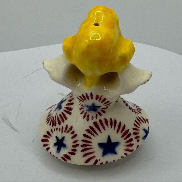 Vintage Angel Figurine with Star Pattern - Picture 3 of 6